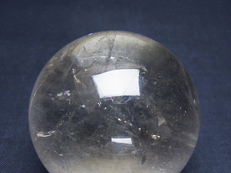 ヒマラヤ水晶 丸玉 51mm [t62-16584] 2枚目