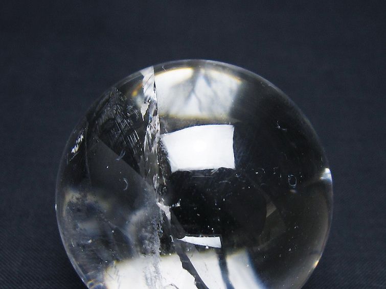 ヒマラヤ水晶 丸玉 46mm [t62-16606] 2枚目