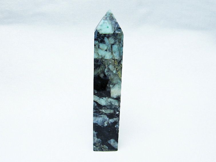 エメラルド 四角柱 ポリッシュポイント[T624-2506] 1枚目