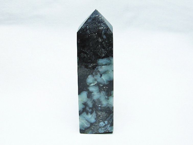 エメラルド 四角柱 ポリッシュポイント[T624-2516] 1枚目