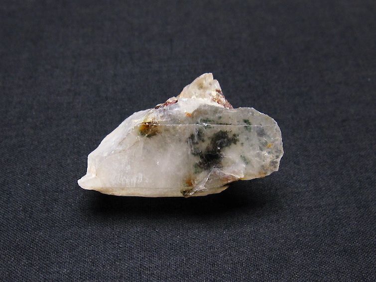 ガーデンルチル入り 水晶 原石[T626-1338] 1枚目