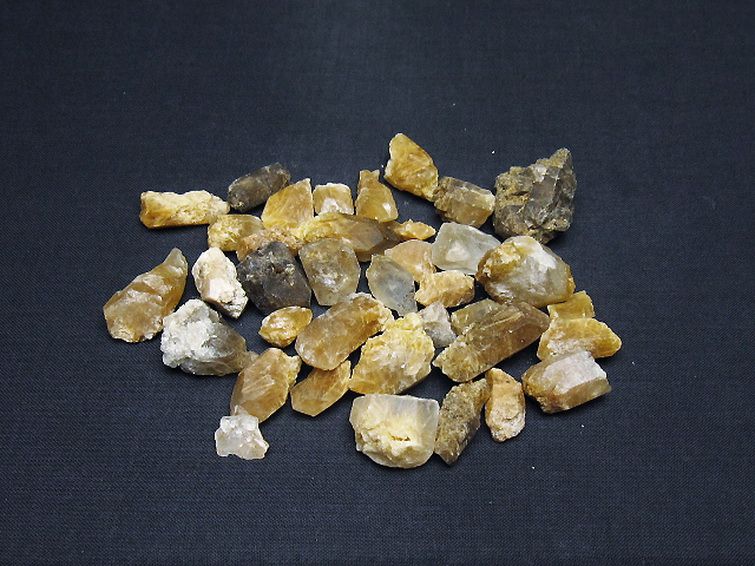 ルチル入り 水晶 原石[T626-1531] 1枚目