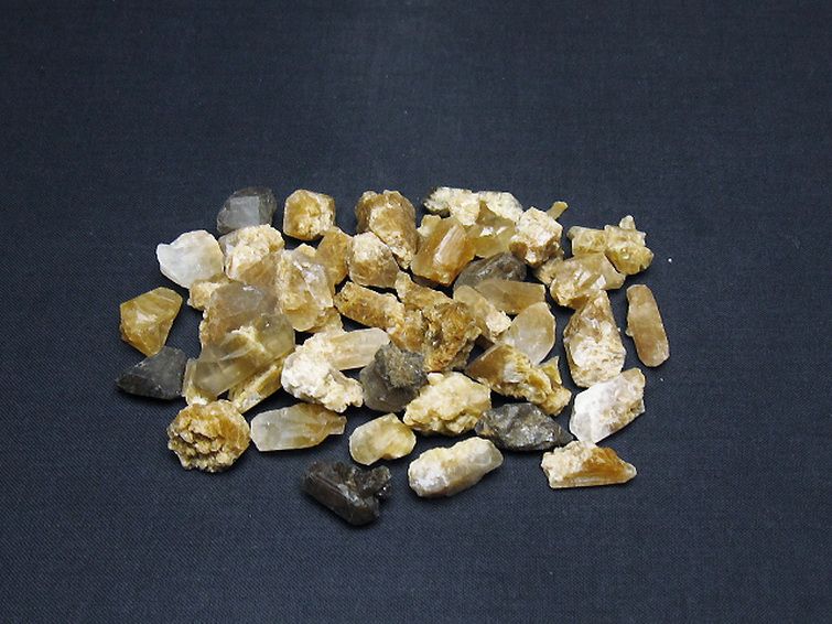 ルチル入り 水晶 原石 [t626-1538] 1枚目