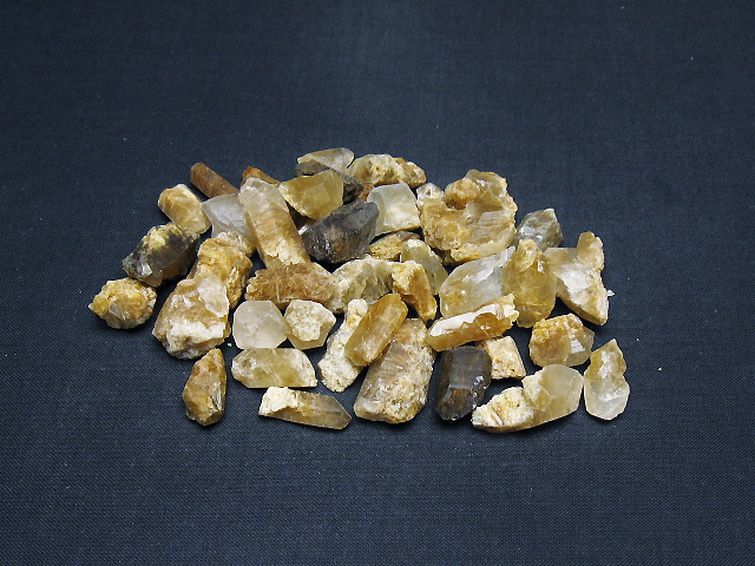 ルチル入り 水晶 原石[T626-1570] 1枚目