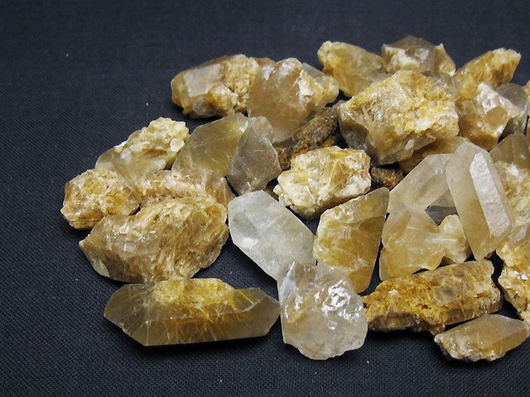 ルチル入り 水晶 原石 [t626-1577] 3枚目