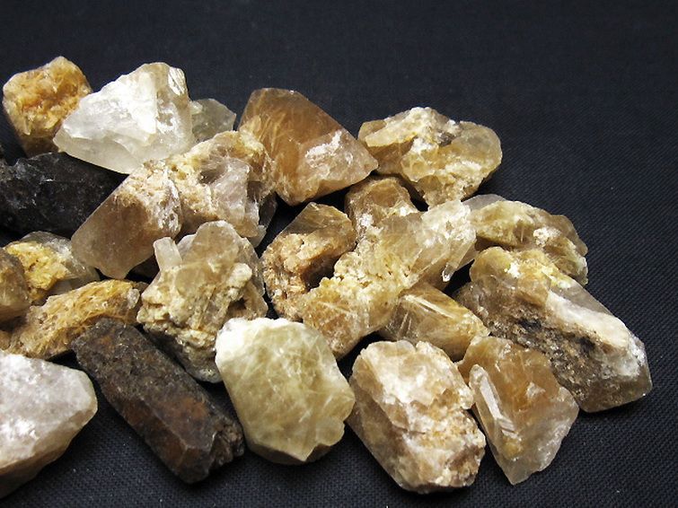 ルチル入り 水晶 原石 [t626-1633] 3枚目