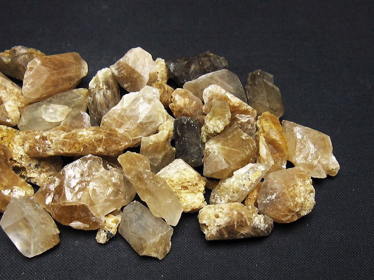 ルチル入り 水晶 原石 [t626-1644] 3枚目