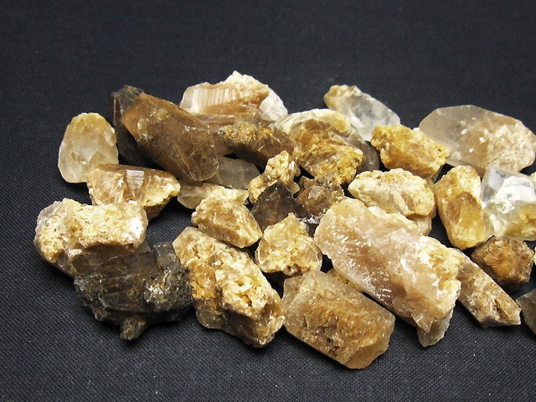 ルチル入り 水晶 原石 [t626-1651] 2枚目