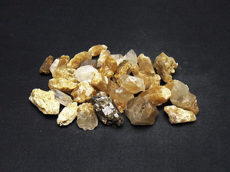 ルチル入り 水晶 原石 [t626-1657] 1枚目