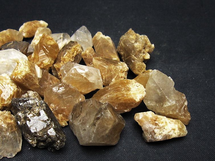 ルチル入り 水晶 原石 [t626-1657] 3枚目