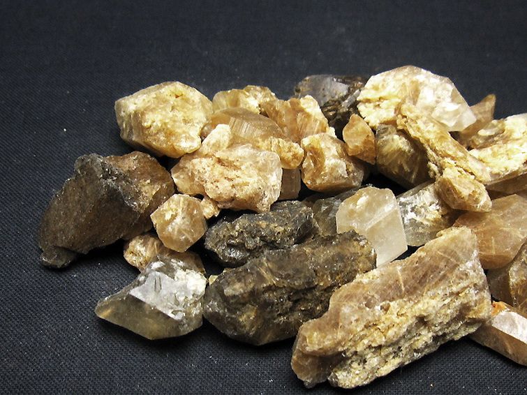 ルチル入り 水晶 原石 [t626-1664] 2枚目