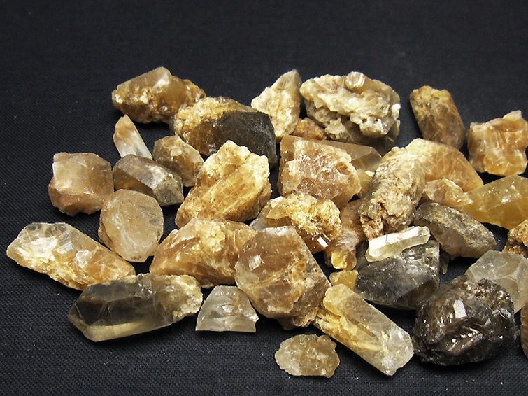 ルチル入り 水晶 原石 [t626-1665] 2枚目