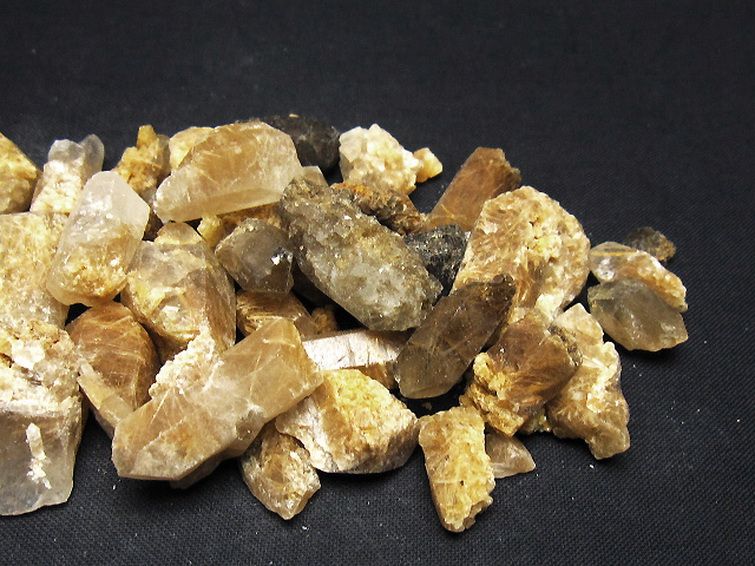 ルチル入り 水晶 原石 [t626-1670] 3枚目