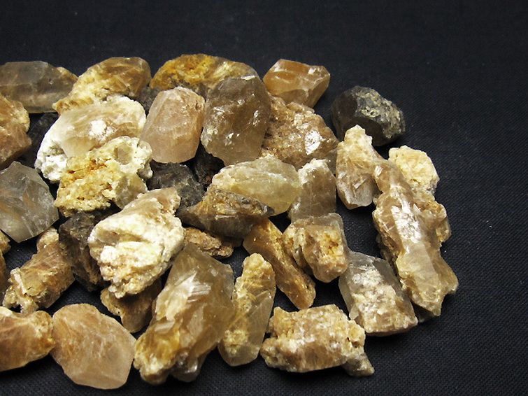 ルチル入り 水晶 原石 [t626-1673] 3枚目