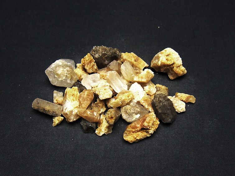 ルチル入り 水晶 原石 [t626-1678] 1枚目