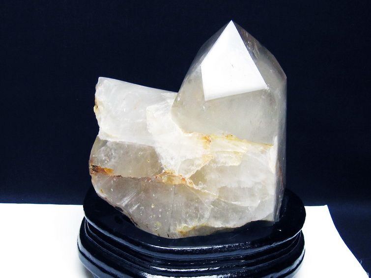 1.8Kg ファーデンクリスタル 水晶 六角柱 [t627-7058] 1枚目