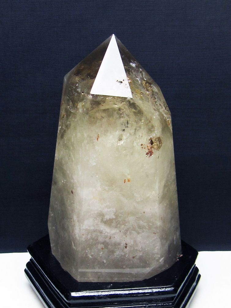 4Kg ガーデン水晶 六角柱 [t627-7130] 1枚目