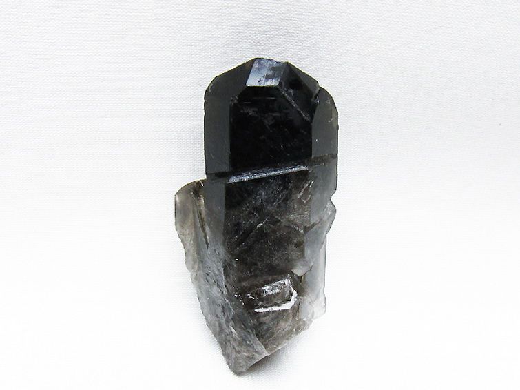 黒水晶　モリオン　原石　605g ブラジル産 モリオン 純天然 黒水晶 原石[t633-2151]