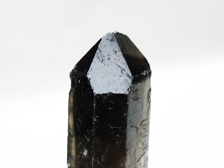 ブラジル産 モリオン 純天然 黒水晶 原石 [t633-2184]