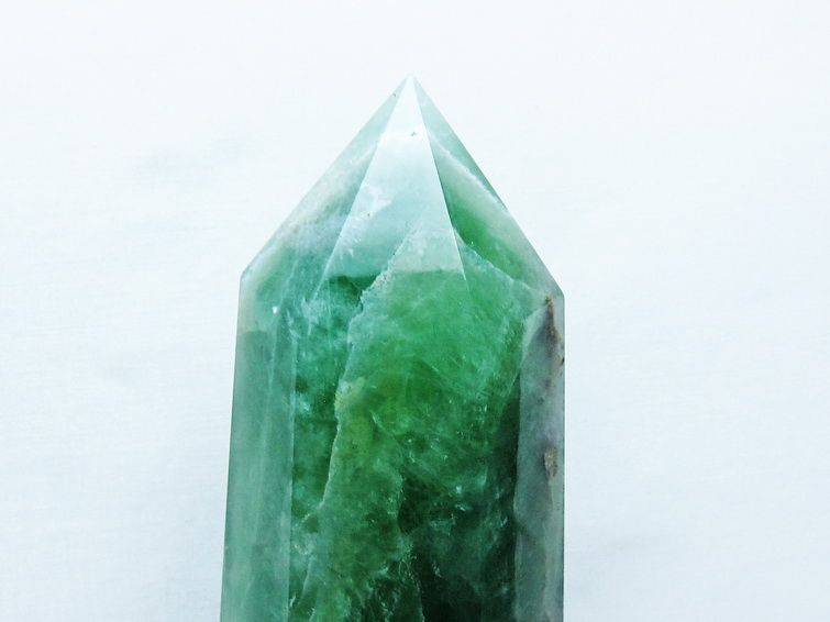 2.9Kg フローライト 六角柱[T634-5527] 2枚目