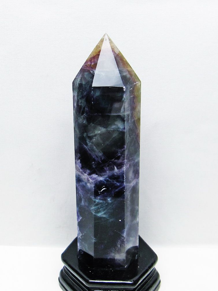 1.6Kg フローライト 六角柱 [t634-5585] 1枚目