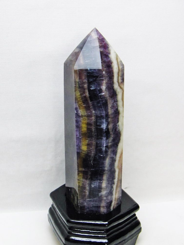 1.4Kg フローライト 六角柱 [t634-5633] 1枚目