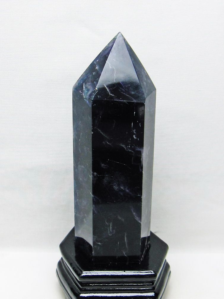 2Kg フローライト 六角柱 [t634-5666] 1枚目