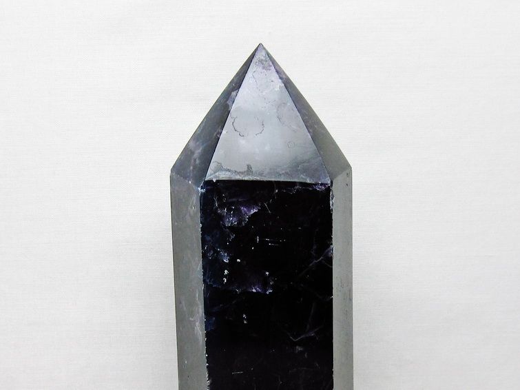 1.9Kg フローライト 六角柱 [t634-5670] 3枚目