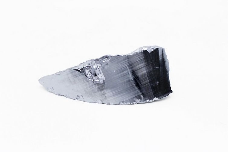 テラヘルツ鉱石 原石 [t635-2184] 1枚目