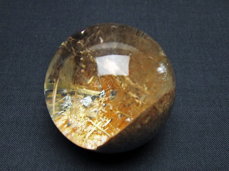 ゴールドタイチンルチル入り 水晶 丸玉 42mm [t637-4676] 2枚目