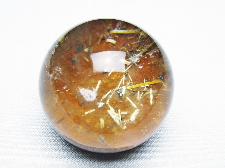 ゴールドタイチンルチル入り 水晶 丸玉 43mm [t637-4678] 1枚目