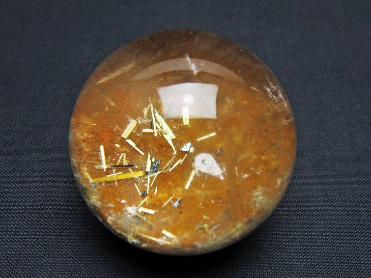 ゴールドタイチンルチル入り 水晶 丸玉 43mm [t637-4678] 2枚目