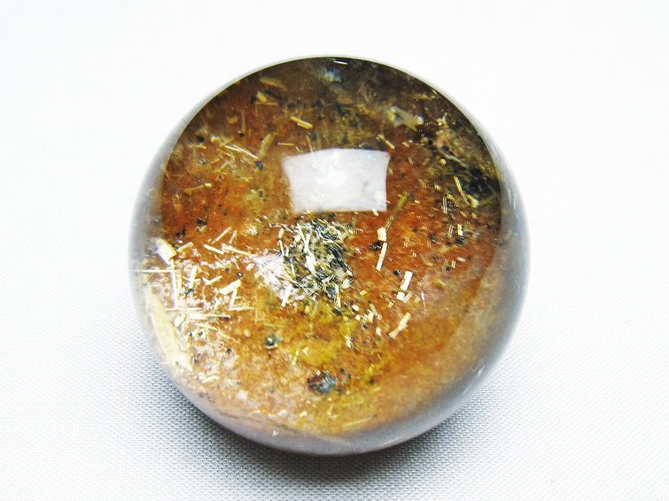 ゴールドタイチンルチル入り 水晶 丸玉 44mm [t637-4725] 1枚目