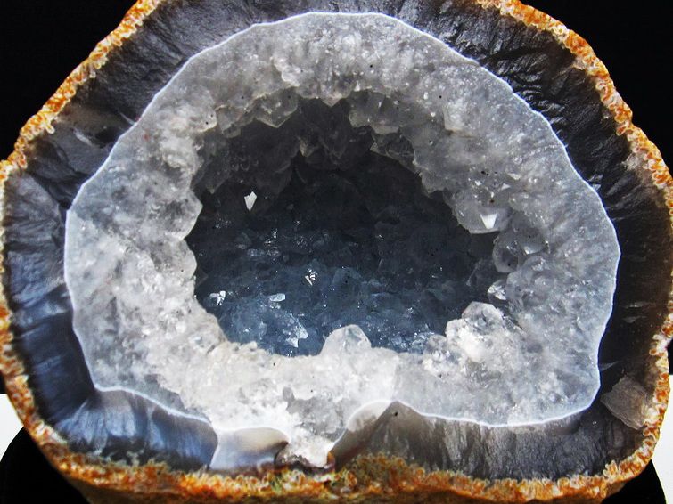 ウルグアイ産 アゲート水晶ドーム [t640-2099] 2枚目