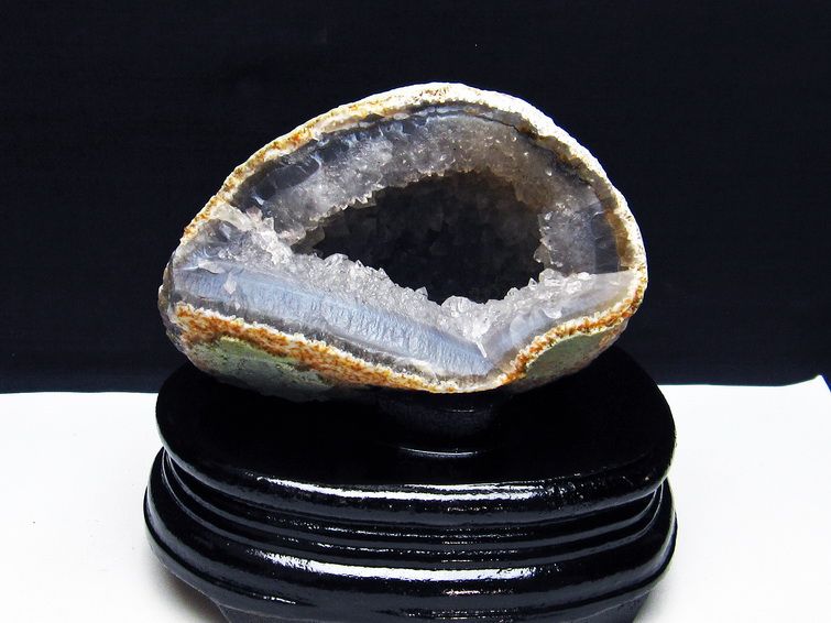 ウルグアイ産 アゲート水晶ドーム [t640-2108] 1枚目