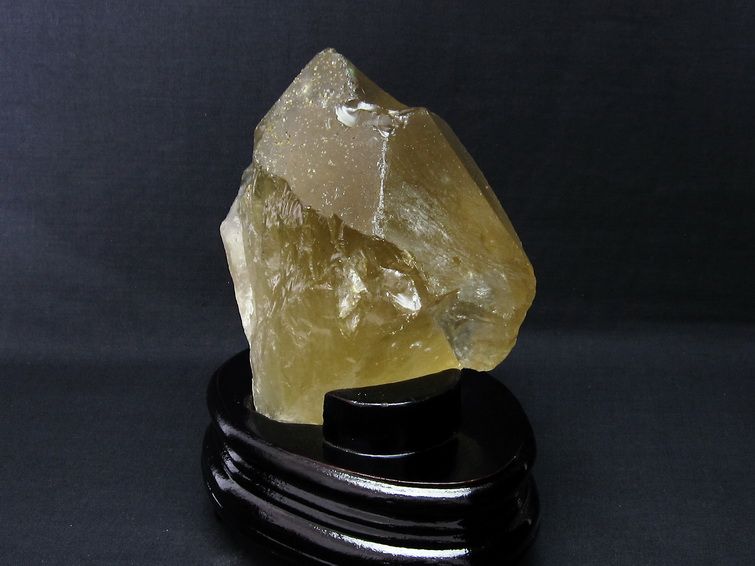 1.3Kg ライトニング水晶 原石[T641-1446] 1枚目