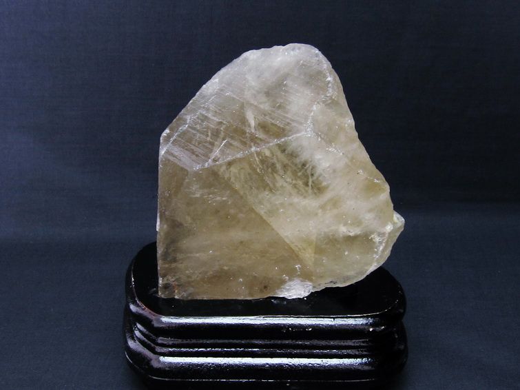 1.1Kg ライトニング水晶 原石[T641-1481] 1枚目