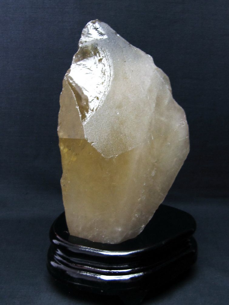 1.8Kg ライトニング水晶 原石[T641-1490] 1枚目