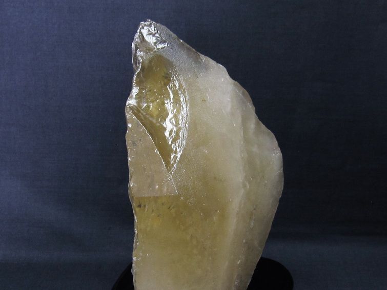 1.8Kg ライトニング水晶 原石[T641-1490] 2枚目
