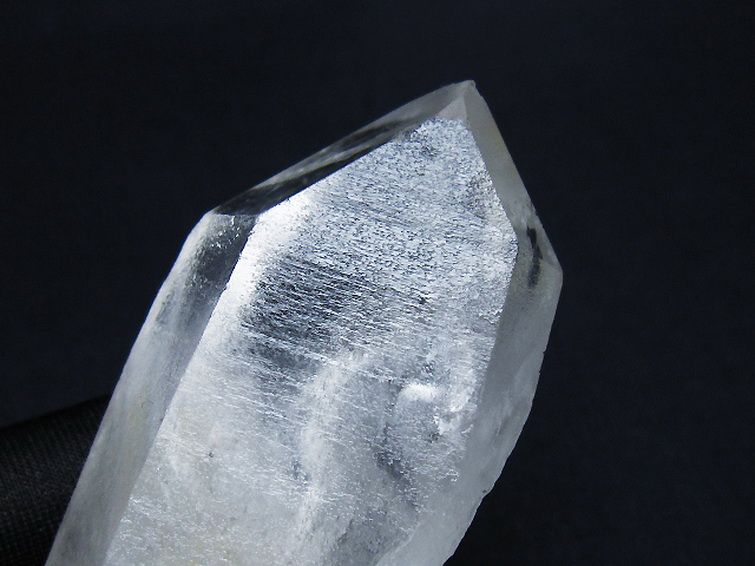 レムリアンシード水晶 原石 ミナスジェライス州コリント産 ※証明書付き[T641-1625] 2枚目