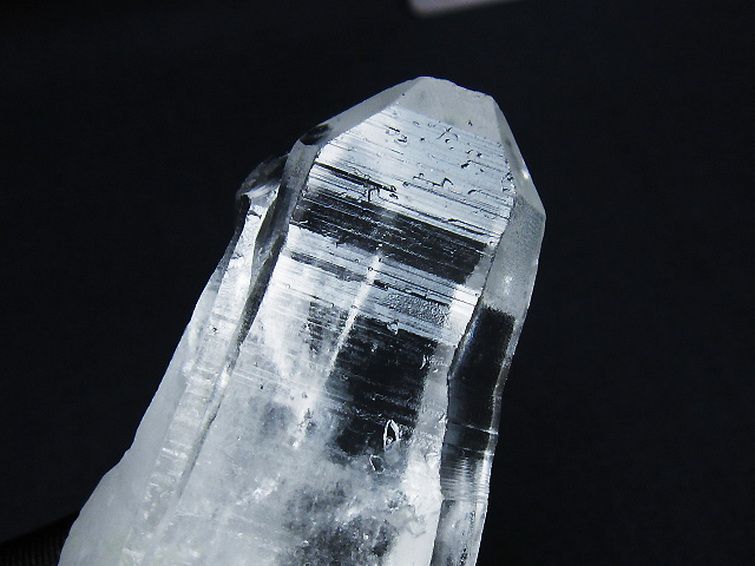 レムリアンシード水晶 原石 ミナスジェライス州コリント産 ※証明書付き[T641-1803] 2枚目