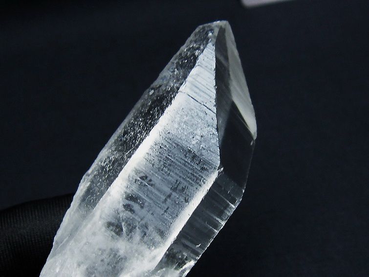 レムリアンシード水晶 原石 ミナスジェライス州コリント産 ※証明書付き[T641-1834] 3枚目