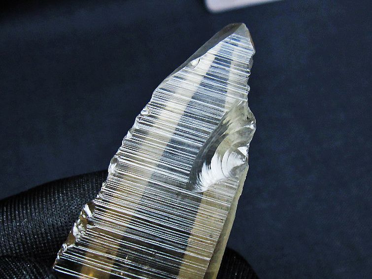 レムリアンシード 水晶 原石 ミナスジェライス州コリント産 ※証明書付き[T641-2039] 2枚目