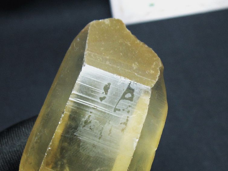 シトリン レムリアンシード水晶 原石 ミナスジェライス州コリント産 ※証明書付き[T641-2080] 2枚目