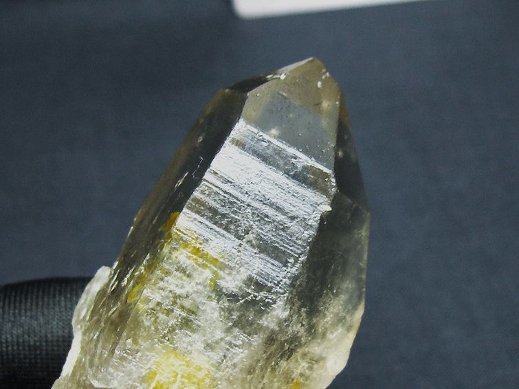 シトリン レムリアンシード水晶 原石 ミナスジェライス州コリント産 ※証明書付き[T641-2095] 2枚目