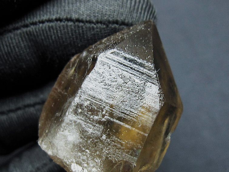 シトリン レムリアンシード水晶 原石 ミナスジェライス州コリント産 ※証明書付き[T641-2108] 2枚目