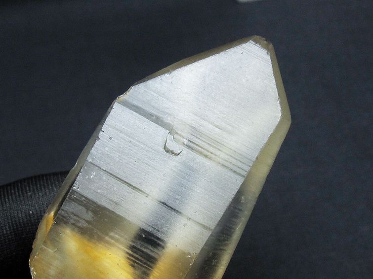 シトリン レムリアンシード水晶 原石 ミナスジェライス州コリント産 ※証明書付き[T641-2183] 2枚目