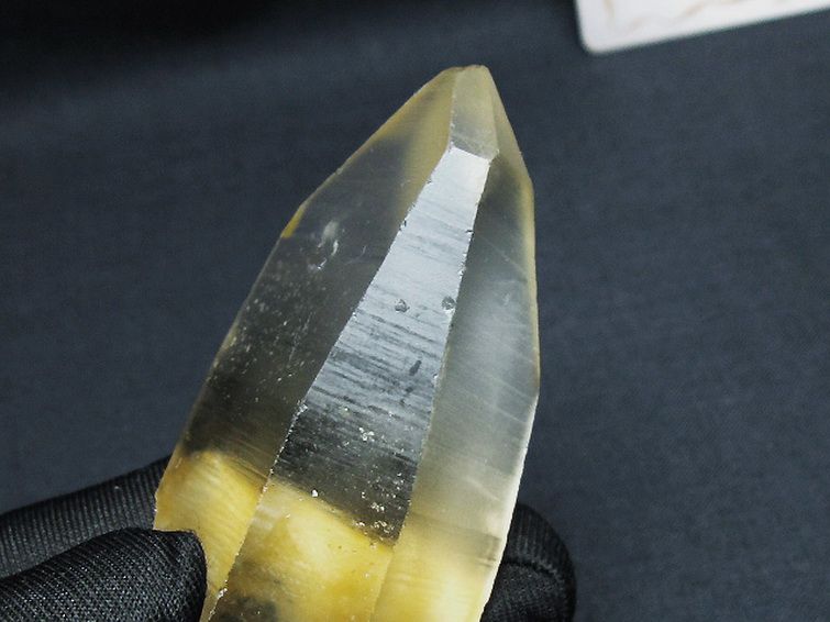 シトリン レムリアンシード水晶 原石 ミナスジェライス州コリント産 ※証明書付き[T641-2183] 3枚目