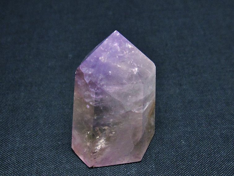 アメジスト 六角柱 [t642-6197] 1枚目