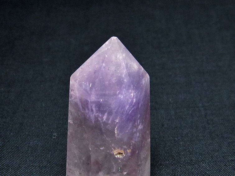 アメジスト 六角柱 [t642-6215]